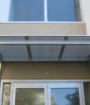 Polycarbon Multiwall Cantilevered Awnings 4