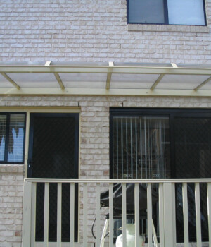 Polycarbon Multiwall Cantilevered Awnings 6